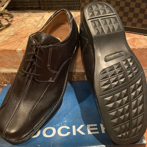 NWT Dockers Men Shoes - Picture 2 of 4